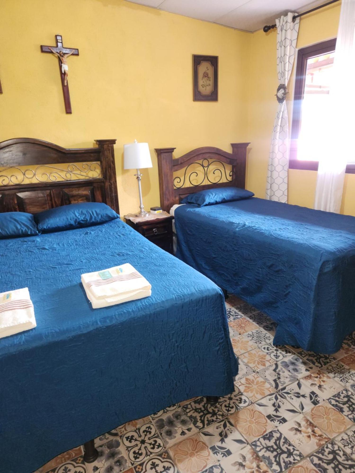 Hotel Nolasco Антигуа-Гватемала Номер фото